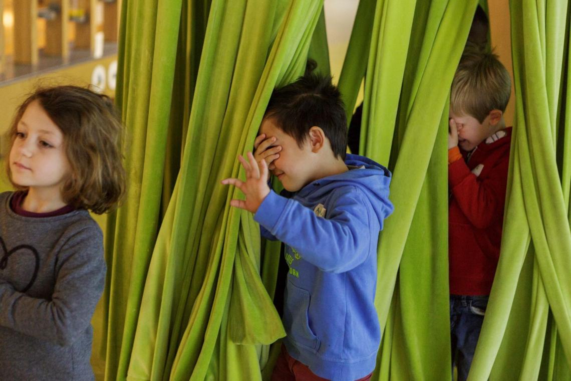 sensoriel musée thématique sens houtopia visite école famille enfants activités espace intérieur indoor - Houtopia