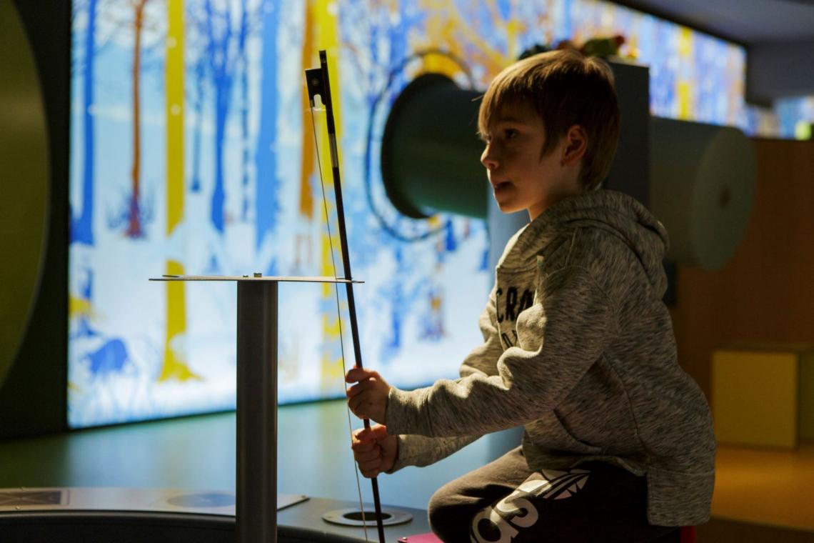 sensoriel musée thématique sens houtopia visite école famille enfants activités espace intérieur indoor - Houtopia