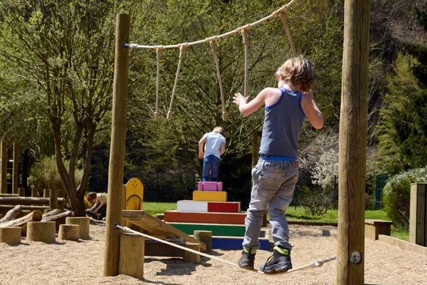 Houtopia Spielplatz im Freien